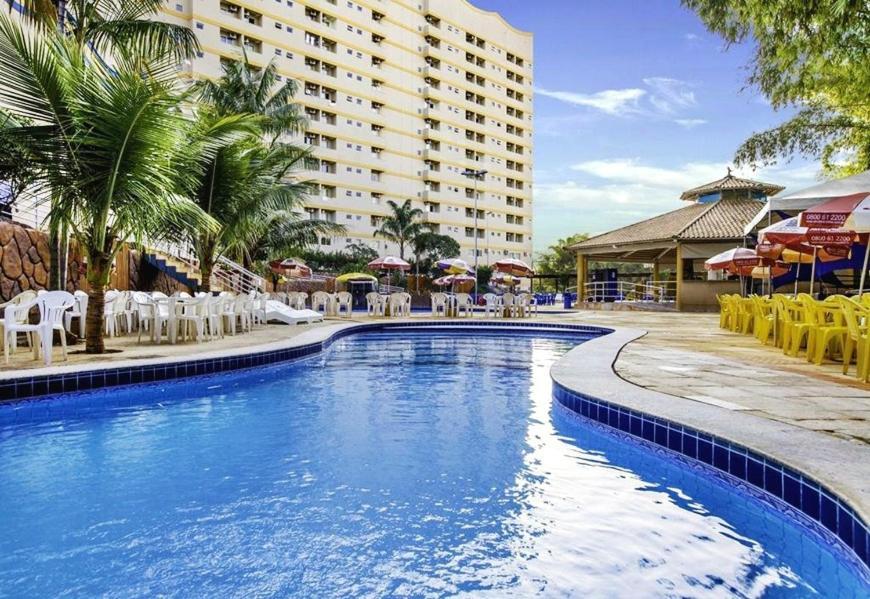 Flat Golden Dolphin Grand Hotel - Com Roupa de Cama e Banho - Piscinas 24h Caldas Novas Exterior foto